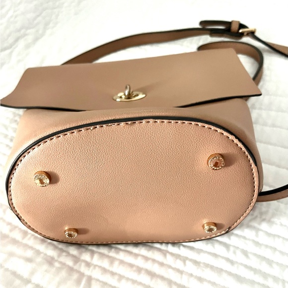 Expressions NYC purse, light tan, gently used. - Picture 2 of 6